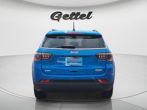 Laser Blue Pearlcoat 2021 Jeep Compass Latitude