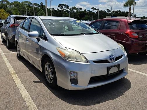 2010 Toyota Prius III