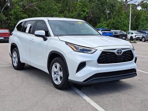 2023 Toyota Highlander L