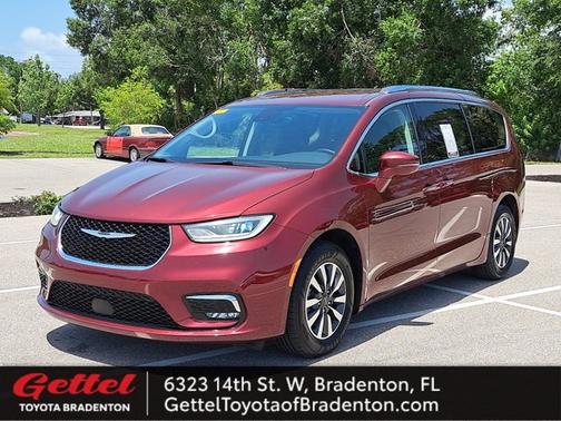 2021 Chrysler Pacifica Touring L