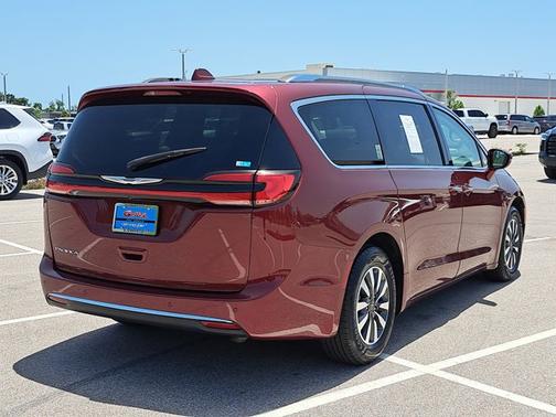 2021 Chrysler Pacifica Touring L