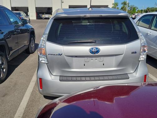 2012 Toyota Prius v Five