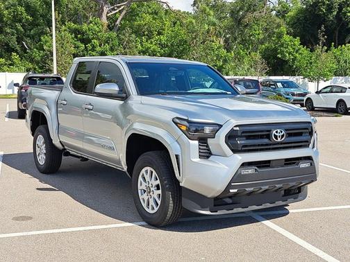 2025 Toyota Tacoma SR5