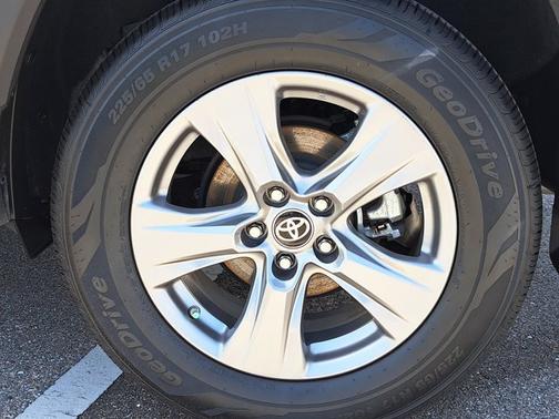 2024 Toyota RAV4 Hybrid Hybrid LE