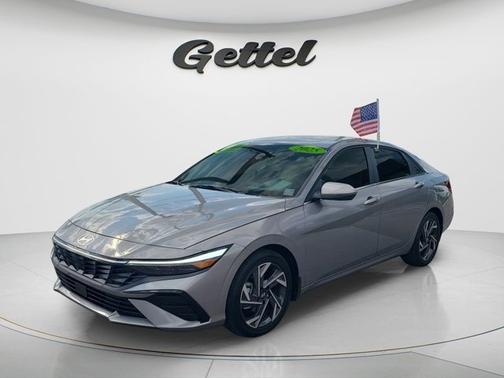 Fluid Metal 2025 Hyundai ELANTRA Limited