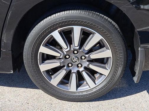 2018 Toyota Sienna Limited Premium