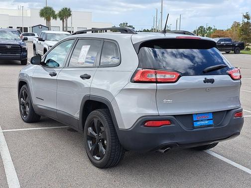 2016 Jeep Cherokee Altitude