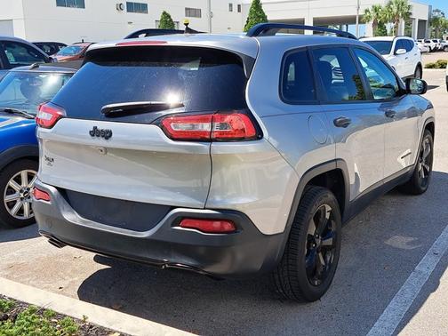 2016 Jeep Cherokee Altitude