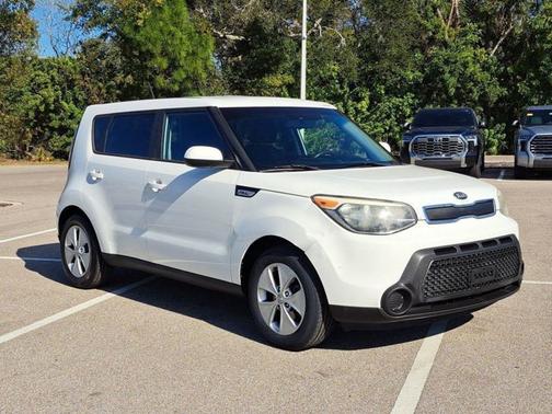 2016 Kia Soul Base