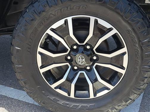 2020 Toyota Tacoma TRD Sport