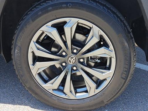 2022 Toyota RAV4 Hybrid Hybrid XLE Premium