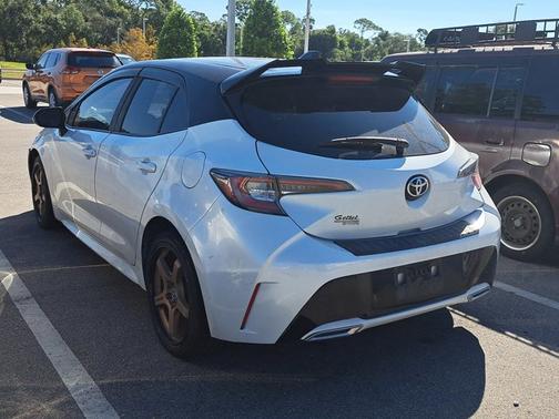 2021 Toyota Corolla Hatchback SE