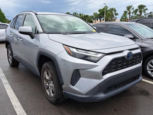2022 Toyota RAV4 Hybrid Hybrid XLE