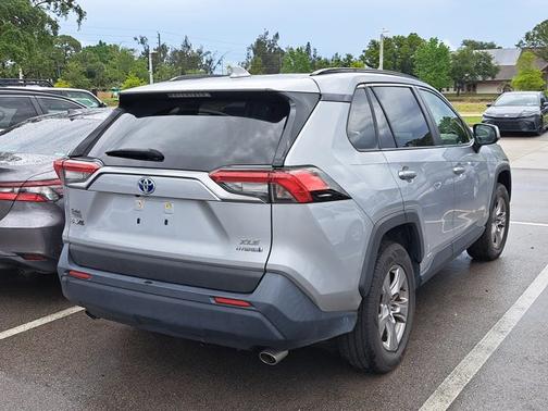 2022 Toyota RAV4 Hybrid Hybrid XLE