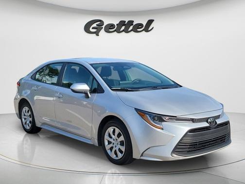 Classic Silver Metallic 2025 Toyota Corolla LE