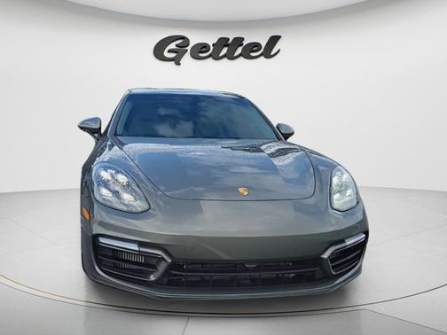 2022 Porsche Panamera GTS