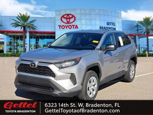 2022 Toyota RAV4 LE