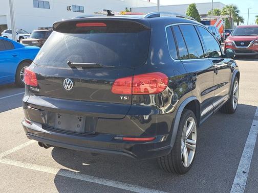2016 Volkswagen Tiguan R-Line