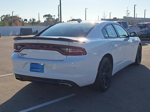 2018 Dodge Charger SXT Plus