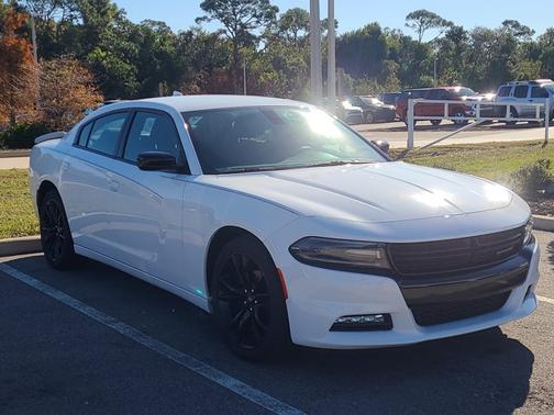 2018 Dodge Charger SXT Plus