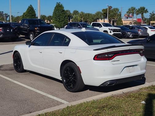 2018 Dodge Charger SXT Plus