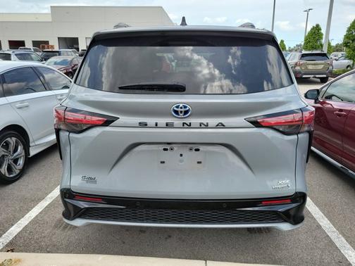 2024 Toyota Sienna XSE