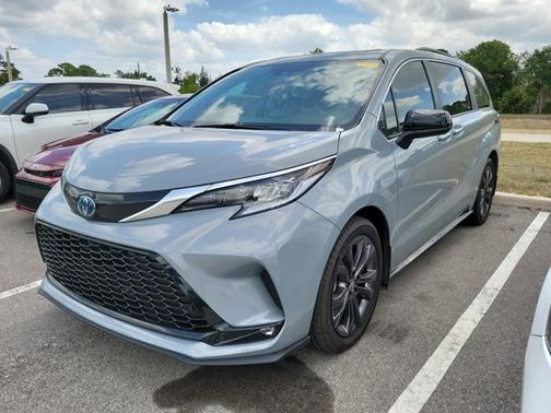 2024 Toyota Sienna XSE