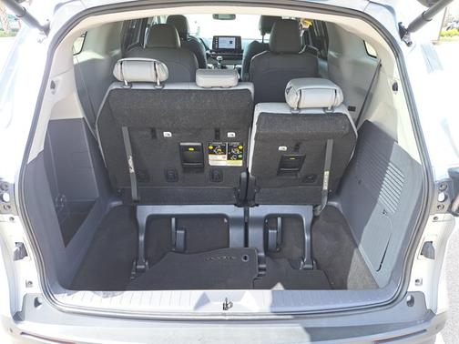 2024 Toyota Sienna XLE