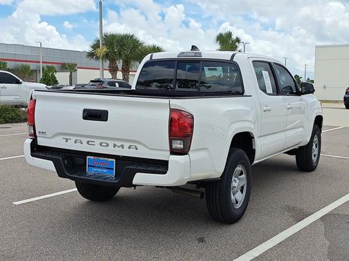 2022 Toyota Tacoma SR