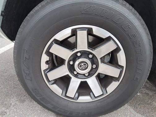 2023 Toyota 4Runner TRD Off Road