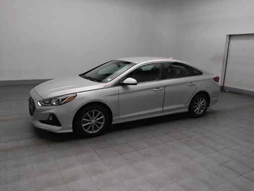 2018 Hyundai SONATA SE