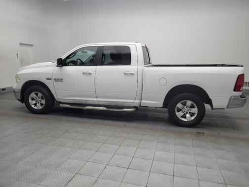 2017 RAM 1500 SLT