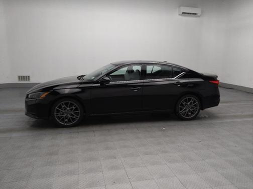 2023 Nissan Altima SR VC-Turbo FWD