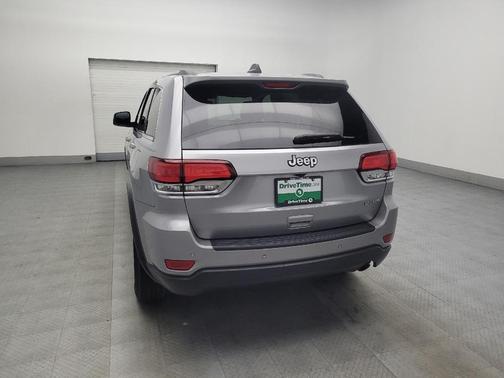 2020 Jeep Grand Cherokee Laredo