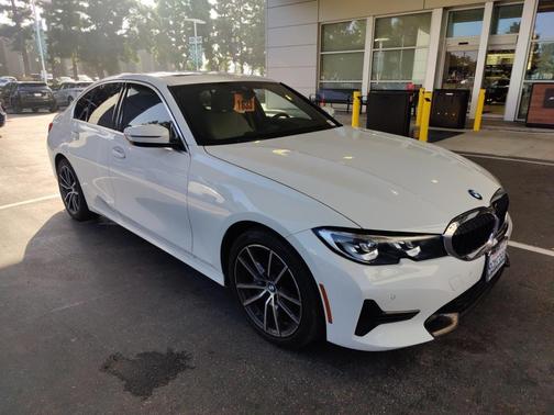 2019 BMW 330 330i