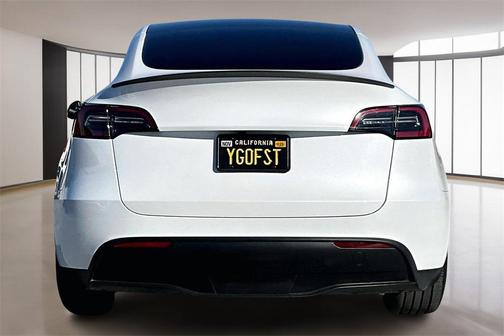 2025 Tesla Model Y Performance Dual Motor All-Wheel Drive