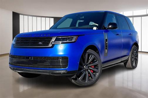 2025 Land Rover Range Rover P615 SV