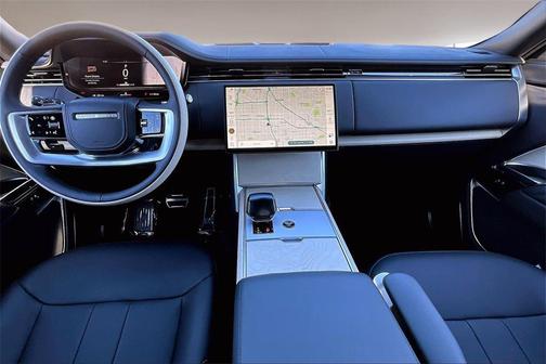 2025 Land Rover Range Rover P615 SV