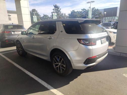 2025 Land Rover Discovery Sport S