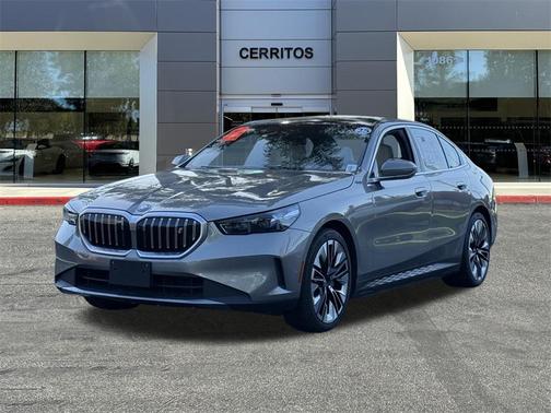 2025 BMW i5 xDrive40