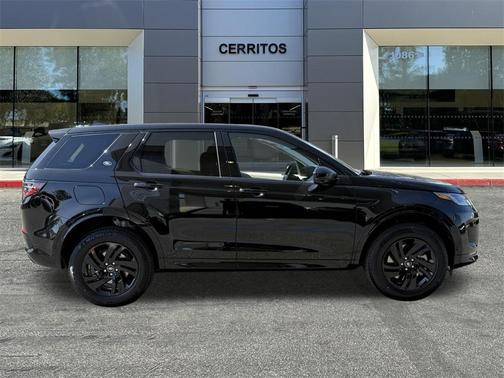 2025 Land Rover Discovery Sport S