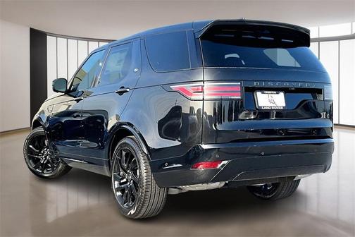 2025 Land Rover Discovery P300 Dynamic SE