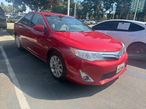 2012 Toyota Camry Hybrid XLE