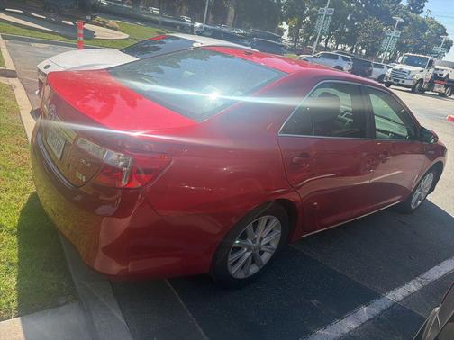 2012 Toyota Camry Hybrid XLE