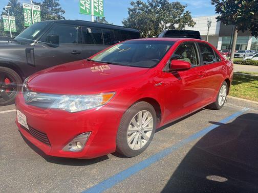 2012 Toyota Camry Hybrid XLE