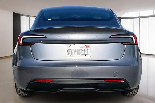 2025 Tesla Model 3 Long Range