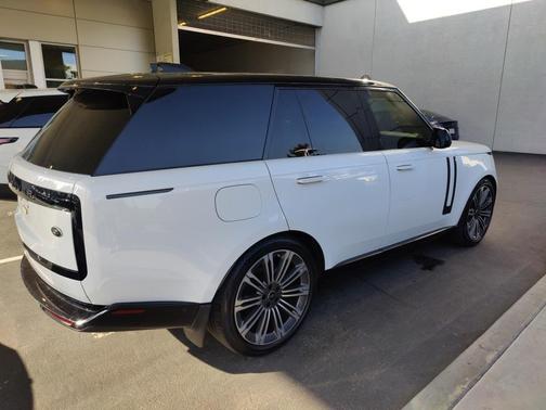 2023 Land Rover Range Rover P400 SE
