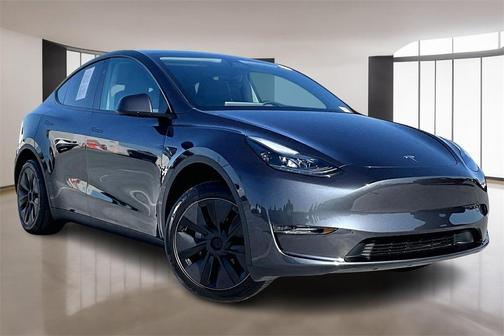 2025 Tesla Model Y Long Range Dual Motor Rear-Wheel Drive