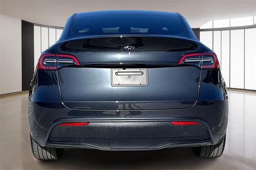 2025 Tesla Model Y Long Range Dual Motor Rear-Wheel Drive