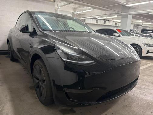 2025 Tesla Model Y Long Range Dual Motor Rear-Wheel Drive